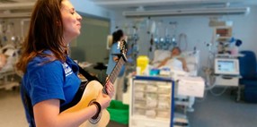 Músicos en los hospitales